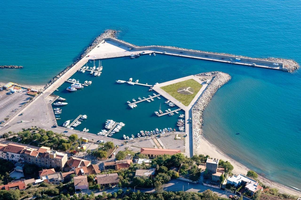 Hotel Stella Maris Casal Velino Buitenkant foto