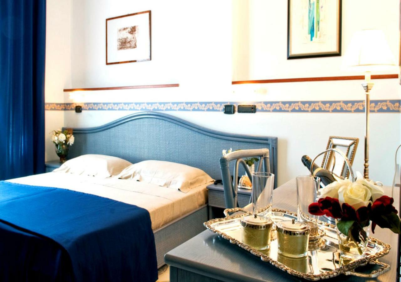 Hotel Stella Maris Casal Velino Buitenkant foto